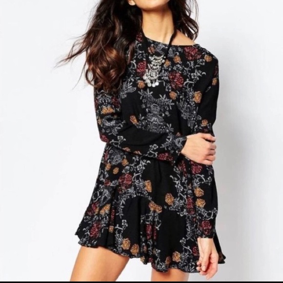 Free People Dresses & Skirts - Free People Smooth Talker Raven Combo open back floral tunic dress size large